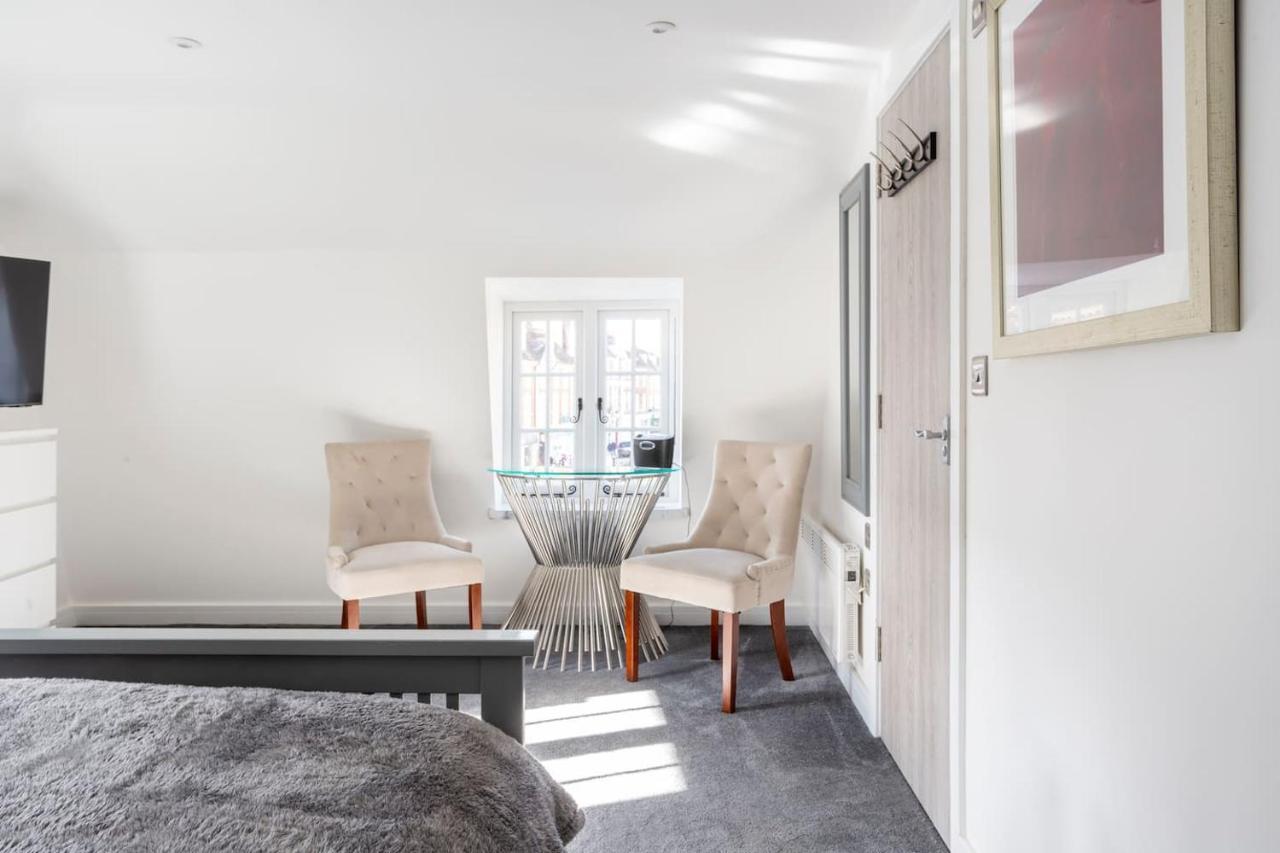 The Secret, Stylish & Spacious En Suite In Blandford Forum, Dorset מראה חיצוני תמונה
